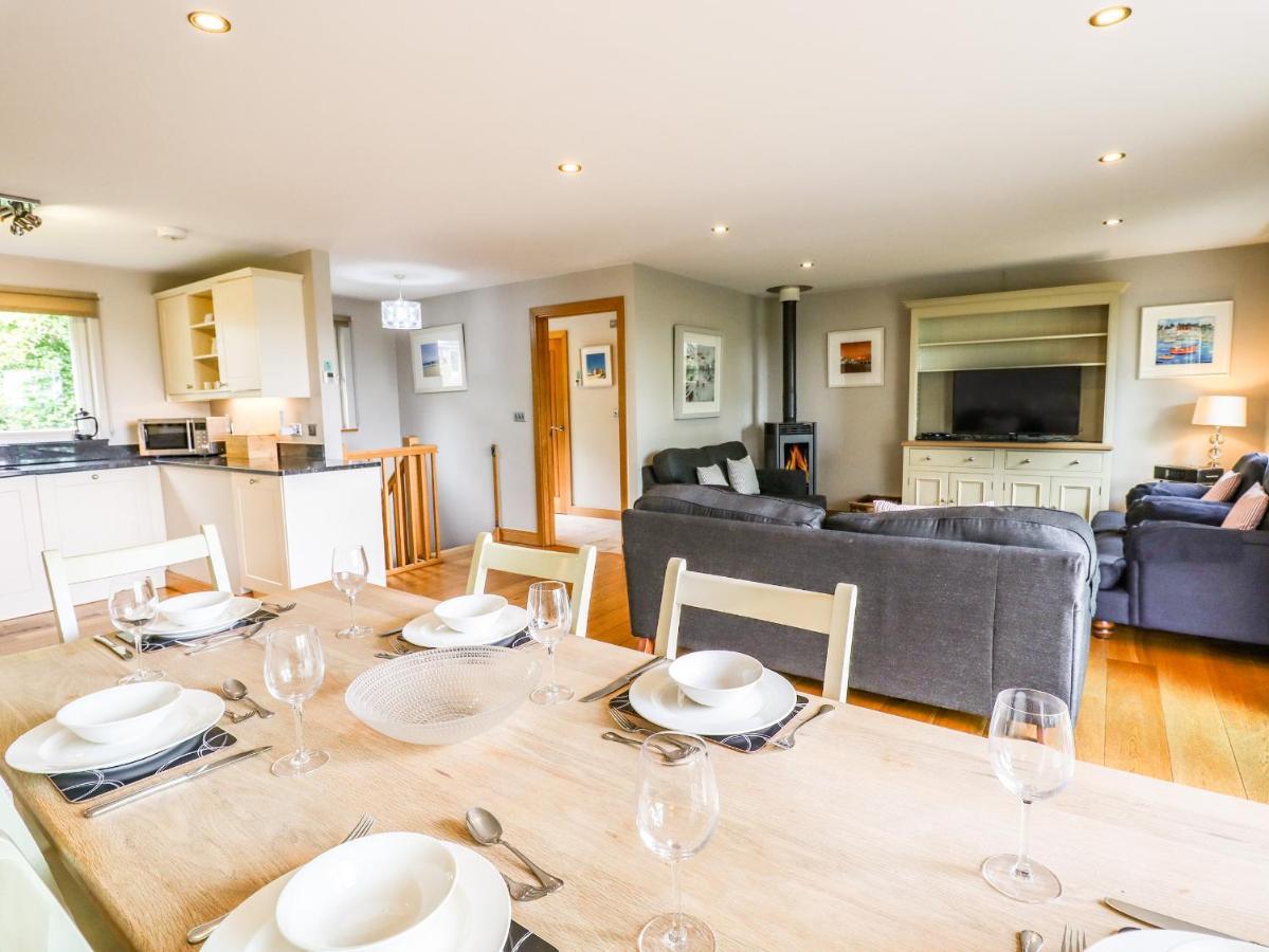 Swandown, 20 Poldon Villa Chard Bagian luar foto