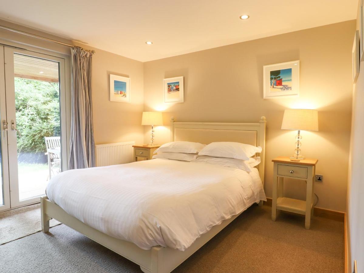 Swandown, 20 Poldon Villa Chard Bagian luar foto