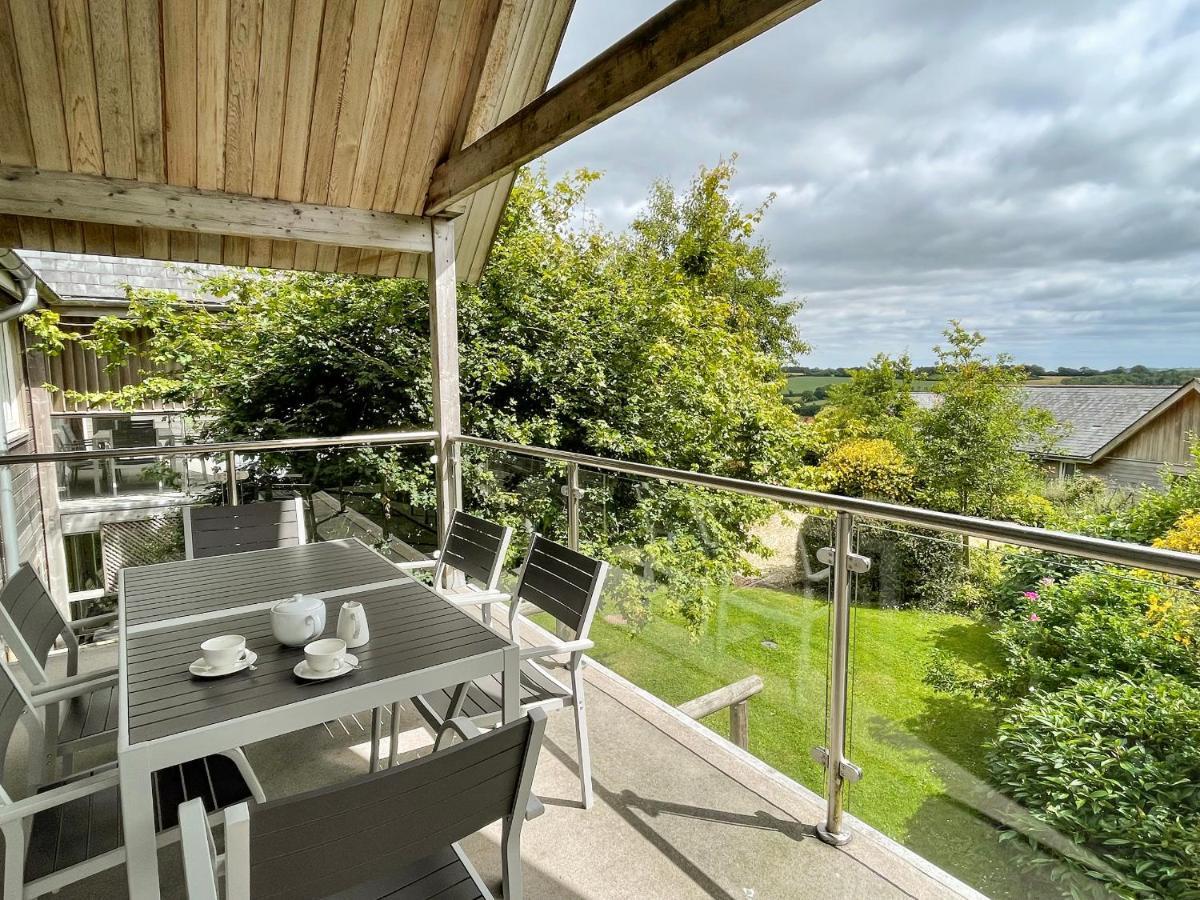 Swandown, 20 Poldon Villa Chard Bagian luar foto